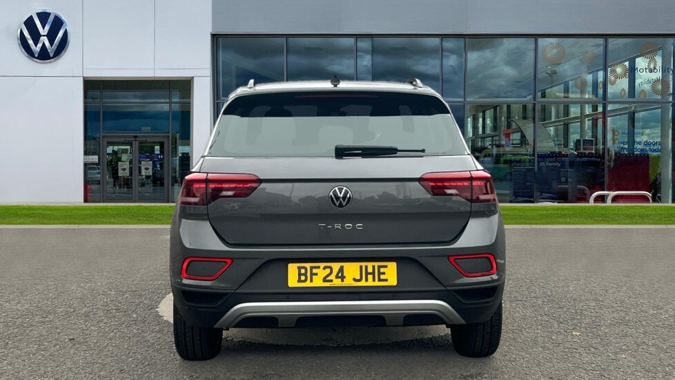 Used Volkswagen T-Roc 2024 for sale - 76297368: Photo 11
