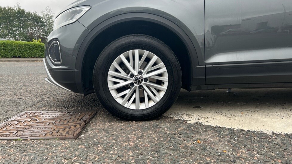 Used Volkswagen T-Roc 2024 for sale - 76297368: Photo 18