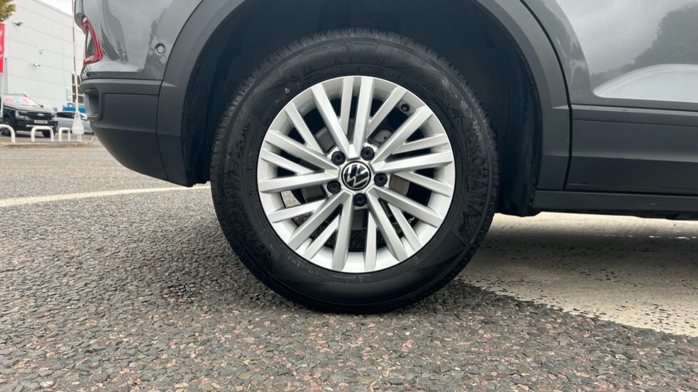 Used Volkswagen T-Roc 2024 for sale - 76297368: Photo 19