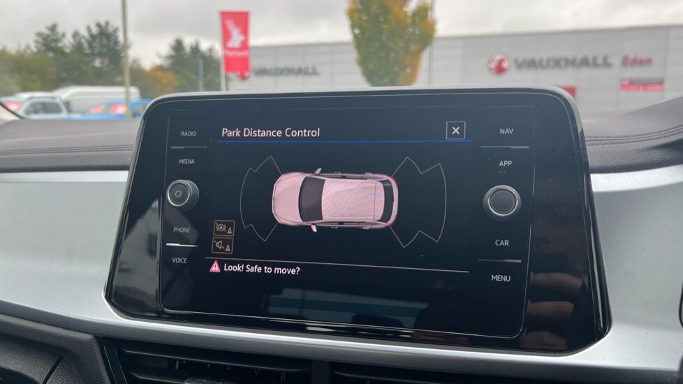 Used Volkswagen T-Roc 2024 for sale - 76297368: Photo 22