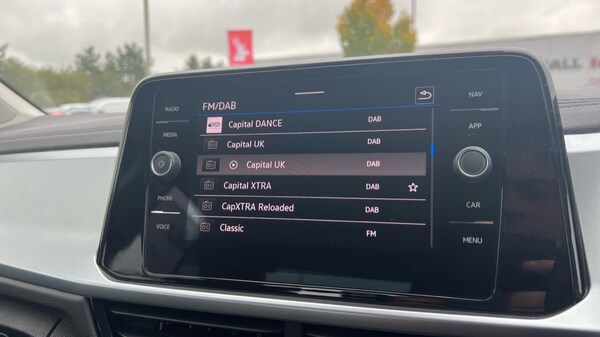 Used Volkswagen T-Roc 2024 for sale - 76297368: Photo 25
