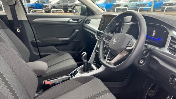 Used Volkswagen T-Roc 2024 for sale - 76297368: Photo 26