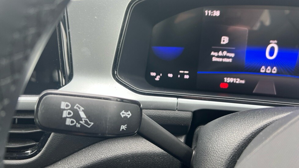 Used Volkswagen T-Roc 2024 for sale - 76297368: Photo 33