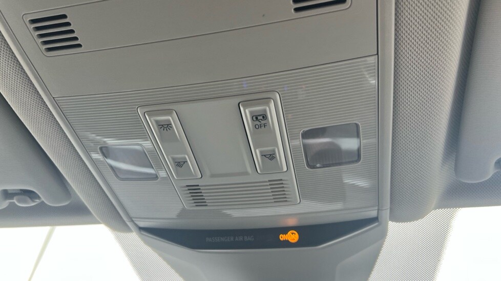 Used Volkswagen T-Roc 2024 for sale - 76297368: Photo 38