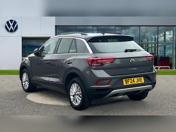 Used Volkswagen T-Roc 2024 for sale - 76297368: Photo 3