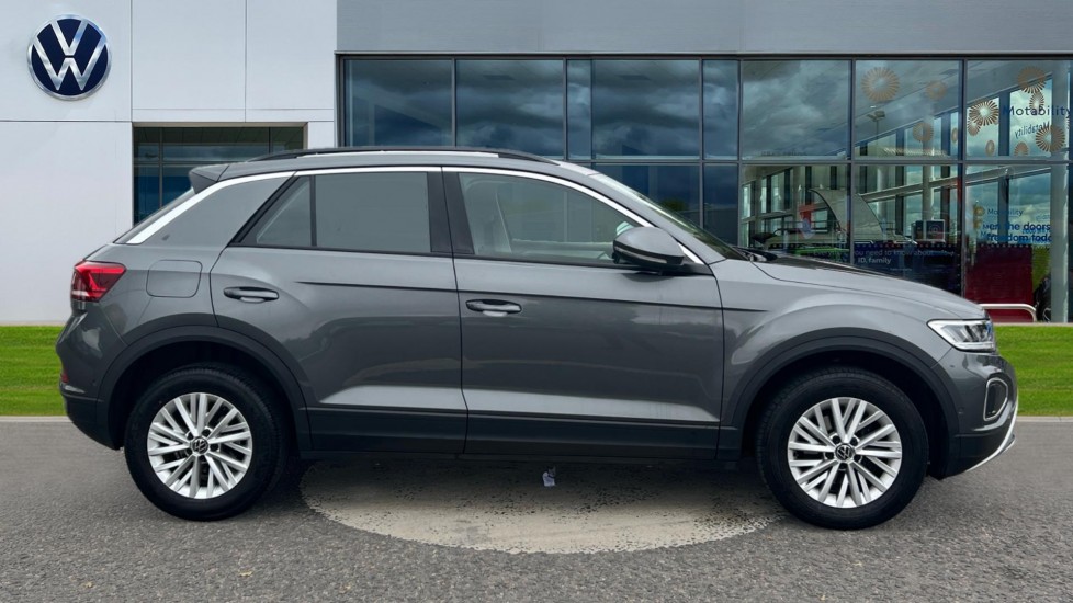 Used Volkswagen T-Roc 2024 for sale - 76297368: Photo 4