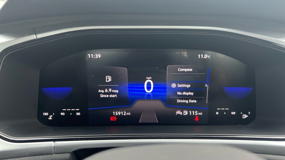 Used Volkswagen T-Roc 2024 for sale - 76297368: Photo 44