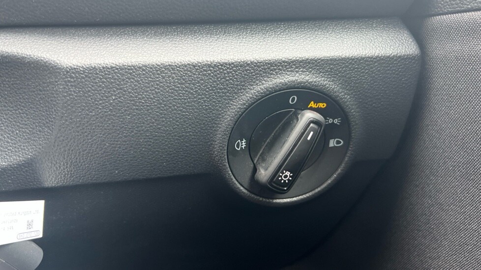 Used Volkswagen T-Roc 2024 for sale - 76297368: Photo 47