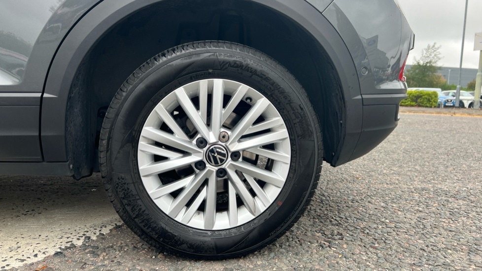 Used Volkswagen T-Roc 2024 for sale - 76297368: Photo 5