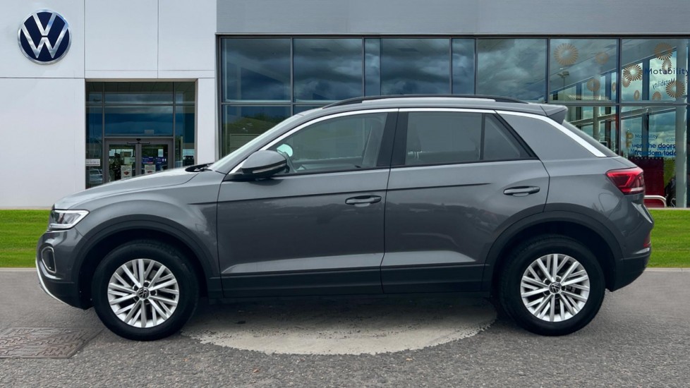 Used Volkswagen T-Roc 2024 for sale - 76297368: Photo 9