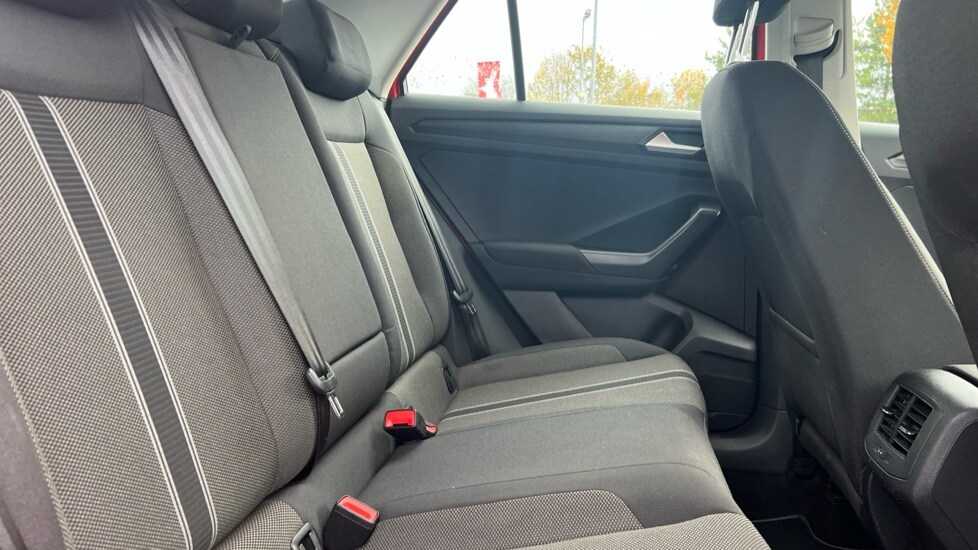 Used Volkswagen T-Roc 2018 for sale - 76552506: Photo 15