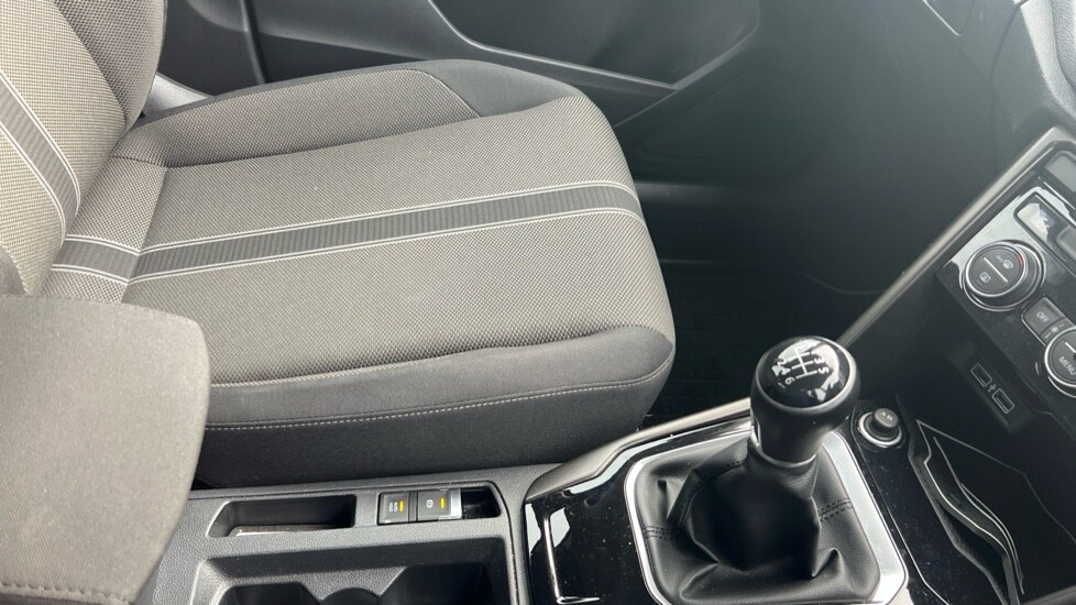 Used Volkswagen T-Roc 2018 for sale - 76552506: Photo 35