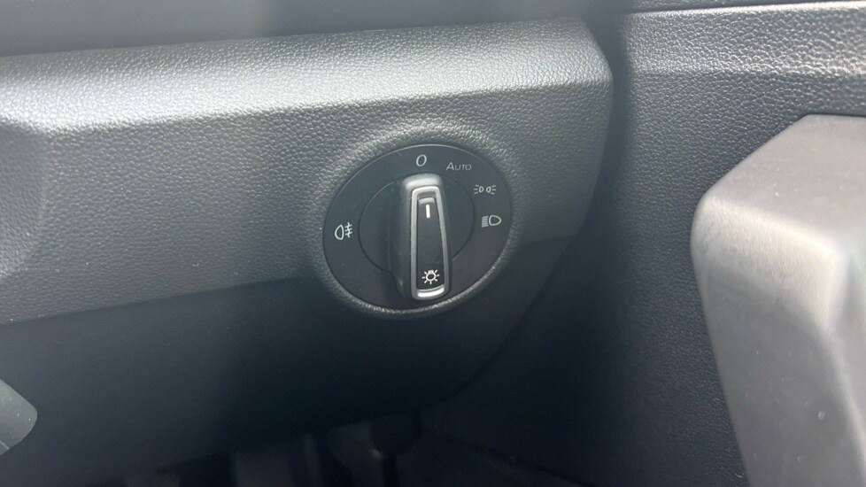 Used Volkswagen T-Roc 2018 for sale - 76552506: Photo 43