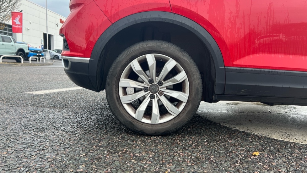 Used Volkswagen T-Roc 2018 for sale - 76552506: Photo 5