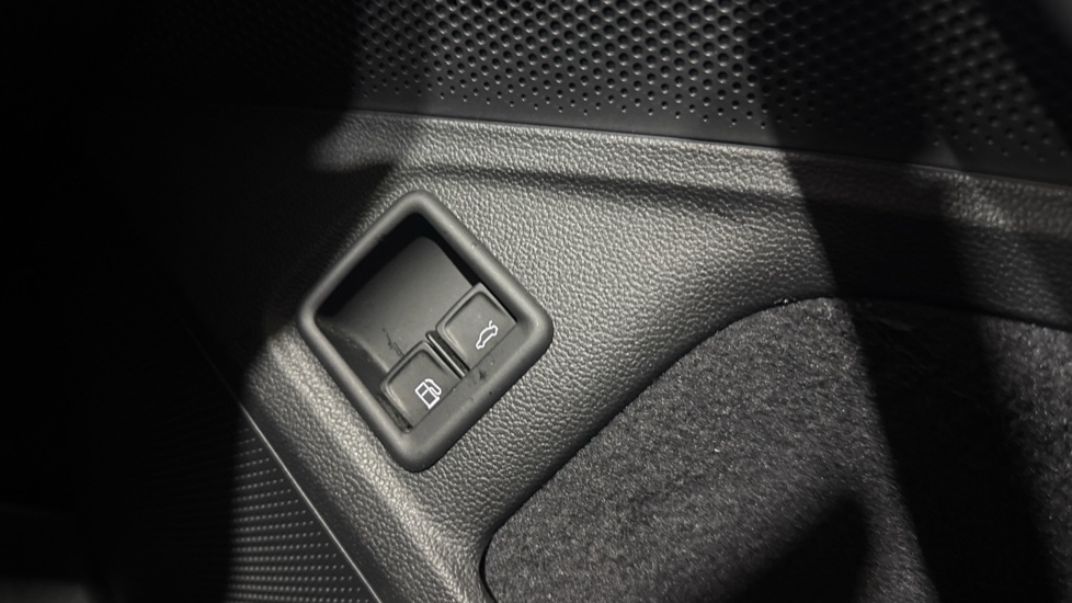 Used Volkswagen Tiguan 2022 for sale - 76872923: Photo 39