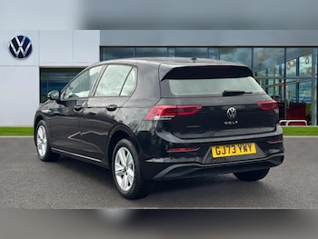 Used Volkswagen Golf 2023 for sale - 76684201: Photo
