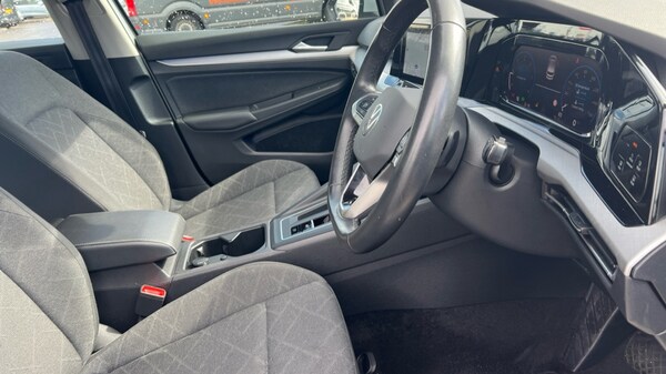 Used Volkswagen Golf 2023 for sale - 75966927: Photo 26