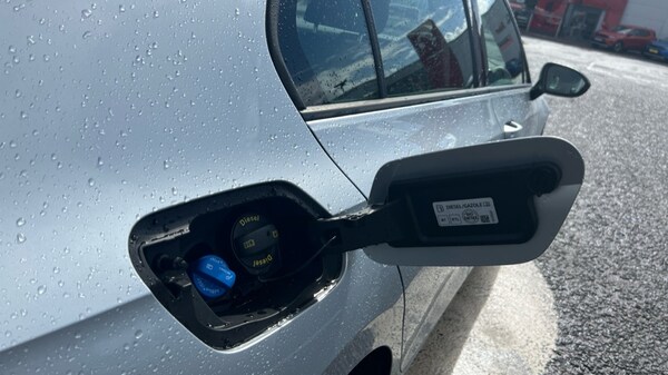 Used Volkswagen Golf 2023 for sale - 75966927: Photo 29