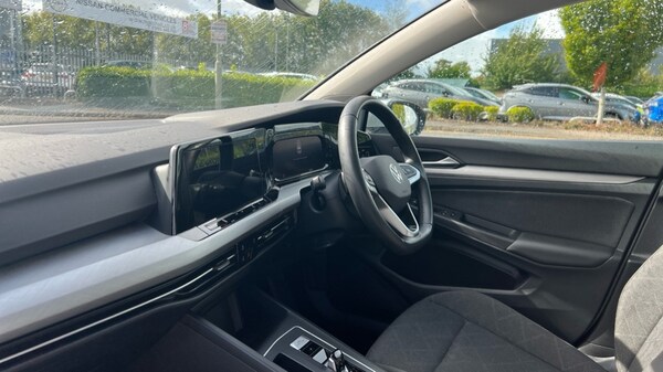 Used Volkswagen Golf 2023 for sale - 75966927: Photo 2