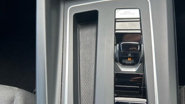 Used Volkswagen Golf 2023 for sale - 75966927: Photo 36