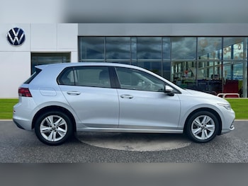 Used Volkswagen Golf 2023 for sale - 75966927: Photo 4