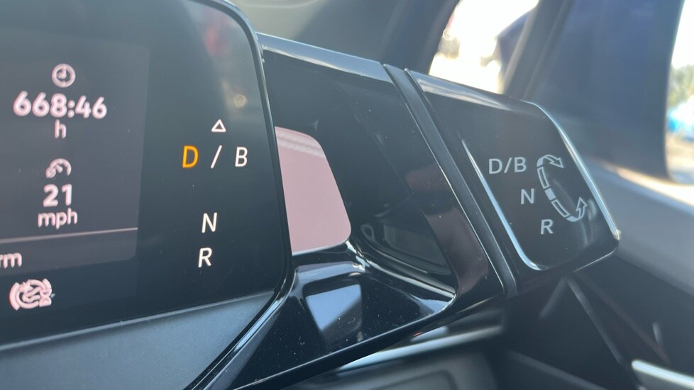 Used Volkswagen ID.4 2021 for sale - 76914864: Photo 35