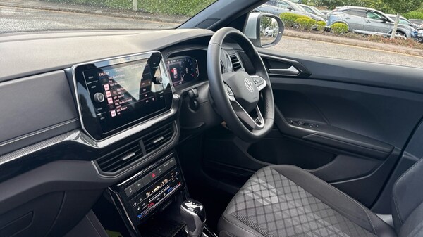 Used Volkswagen T-Cross 2025 for sale - 76096084: Photo 2