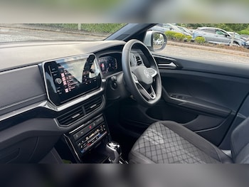 Used Volkswagen T-Cross 2025 for sale - 76096084: Photo 2
