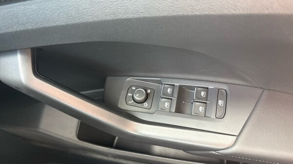 Used Volkswagen T-Cross 2025 for sale - 76096084: Photo 37