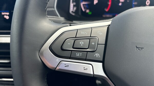 Used Volkswagen T-Cross 2025 for sale - 76096084: Photo 44