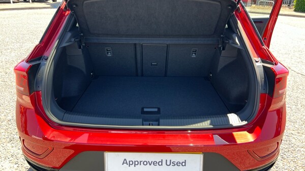 Used Volkswagen T-Roc 2025 for sale - 75641203: Photo 16