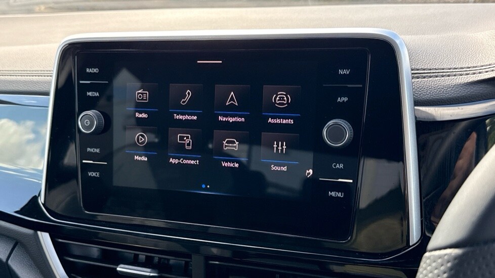 Used Volkswagen T-Roc 2025 for sale - 75829131: Photo 24