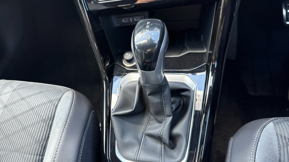 Used Volkswagen T-Roc 2025 for sale - 75829131: Photo 36