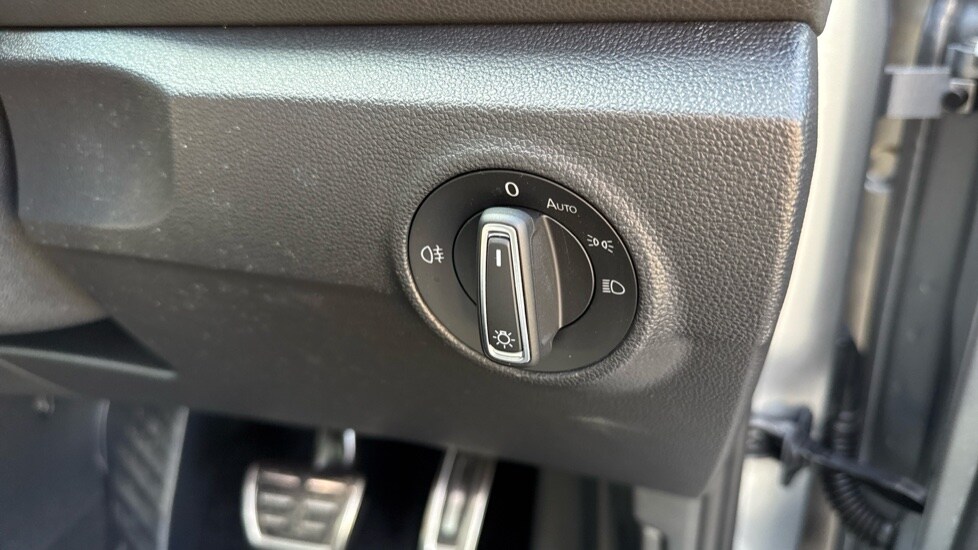 Used Volkswagen T-Roc 2025 for sale - 75829131: Photo 43