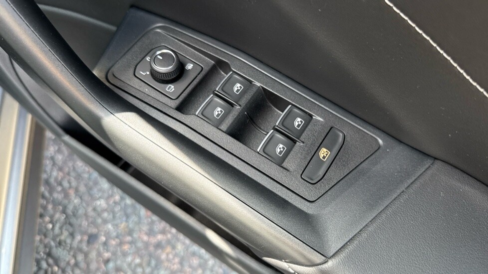 Used Volkswagen T-Roc 2025 for sale - 75829131: Photo 44