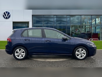 Used Volkswagen Golf 2023 for sale - 76312320: Photo