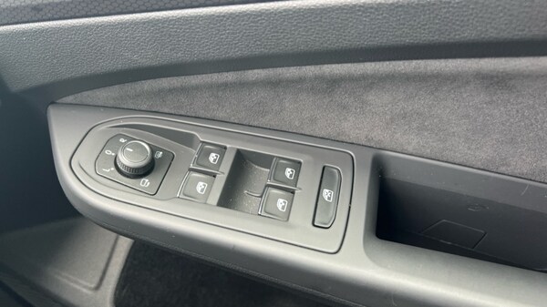 Used Volkswagen Golf 2024 for sale - 76112442: Photo 37
