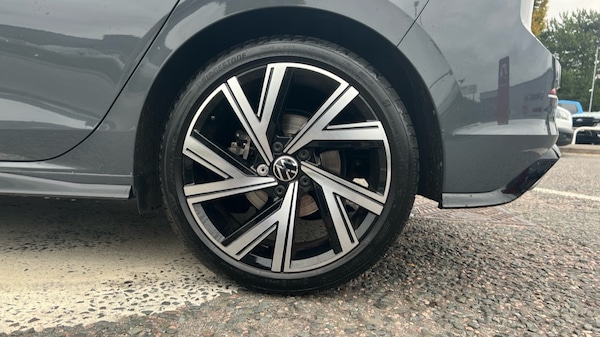 Used Volkswagen Golf 2024 for sale - 76168899: Photo 19
