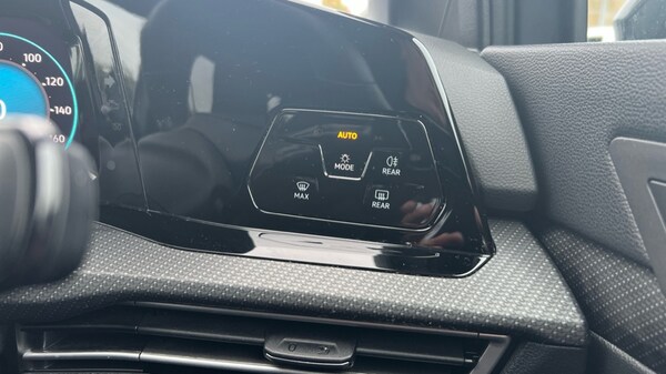 Used Volkswagen Golf 2024 for sale - 76168899: Photo 45