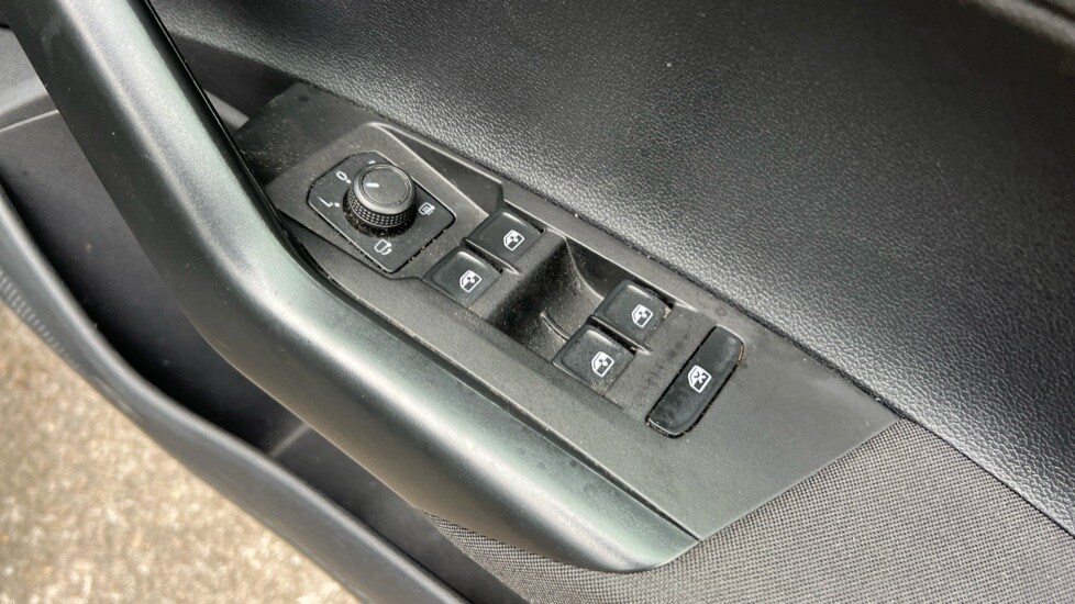 Used Volkswagen Polo 2023 for sale - 76597976: Photo 43