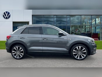 Used Volkswagen T-Roc 2021 for sale - 75860237: Photo