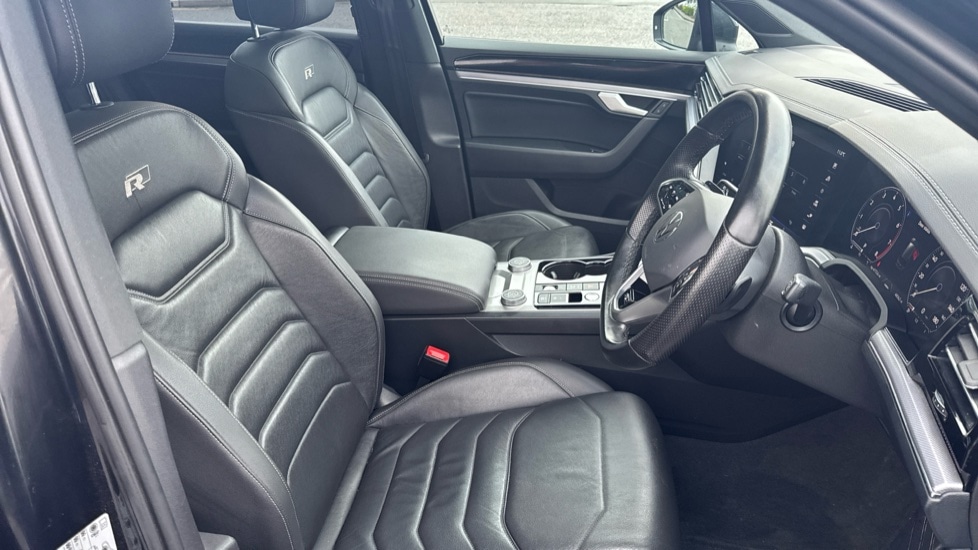 Used Volkswagen Touareg 2020 for sale - 76937564: Photo 28