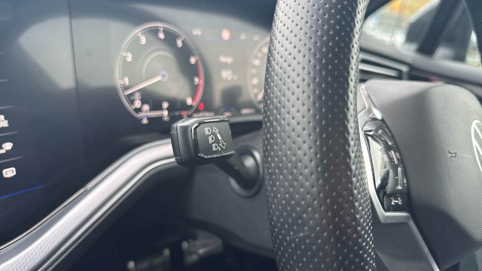 Used Volkswagen Touareg 2020 for sale - 76937564: Photo 32