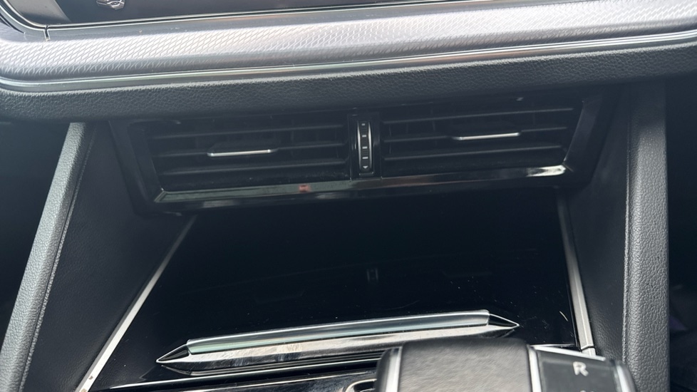 Used Volkswagen Touareg 2020 for sale - 76937564: Photo 34