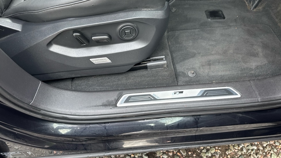 Used Volkswagen Touareg 2020 for sale - 76937564: Photo 40