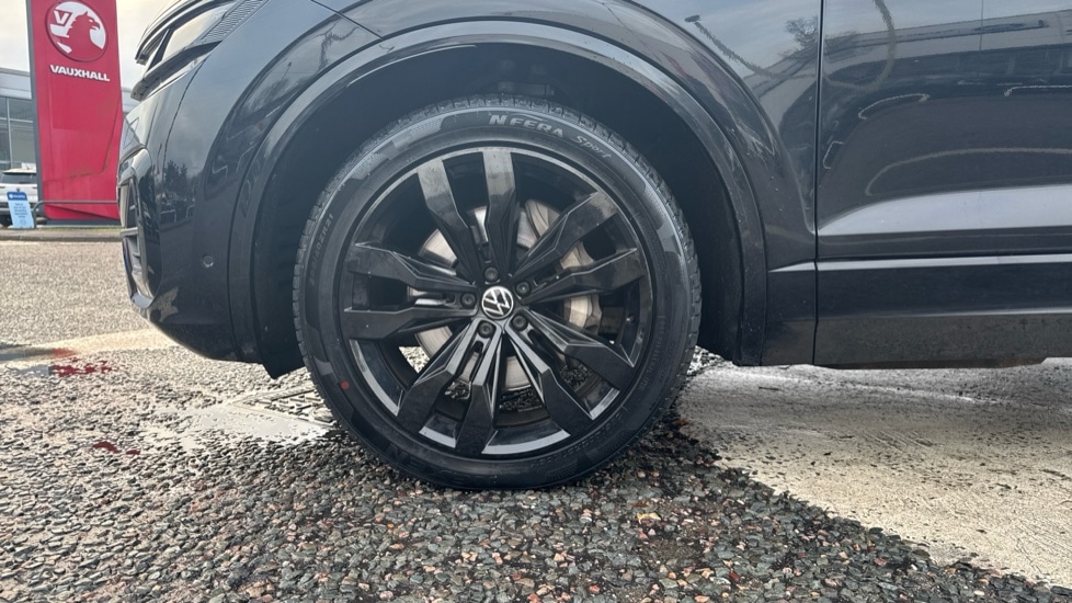 Used Volkswagen Touareg 2020 for sale - 76937564: Photo 5