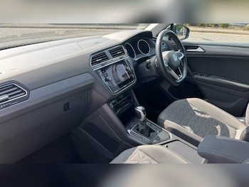 Used Volkswagen Tiguan 2022 for sale - 76074241: Photo 2