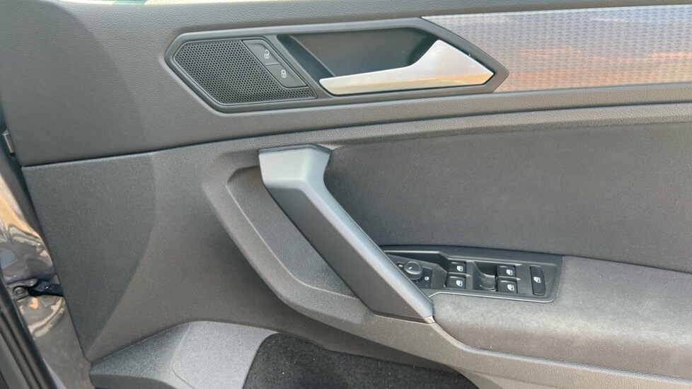 Used Volkswagen Tiguan 2022 for sale - 76074241: Photo 37