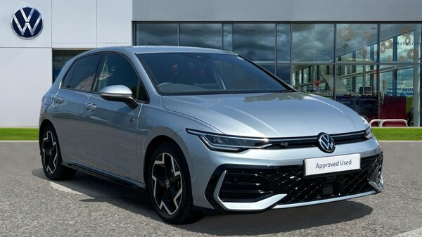 Used Volkswagen Golf 2024 for sale - 75395568: Photo 1