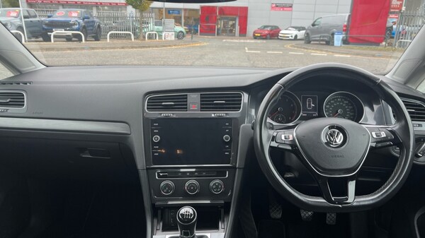 Used Volkswagen Golf 2017 for sale - 76145963: Photo 12